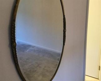 Oval Mirror https://ctbids.com/#!/description/share/215141