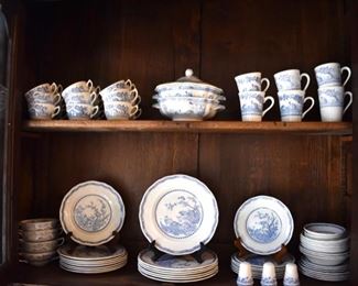 Large set of Furnivals Quail dinnerware