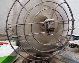 Working Emerson electric oscillating fan