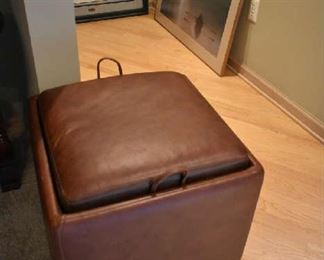 LEATHER STORAGE CUBE