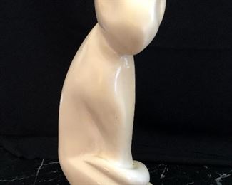 Li-Ching Cat Sculpture