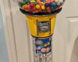 Functioning gumball machine with keys