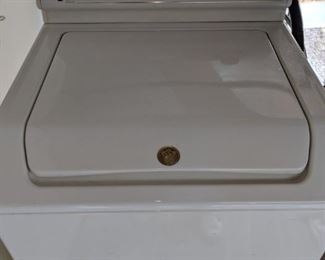 Maytag Atlantis Washer & Dryer (electric)