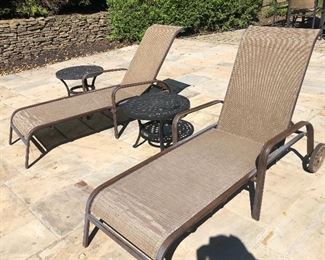 OUTDOOR LOUNGE CHAIRS