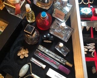 LADIES PERFUMES