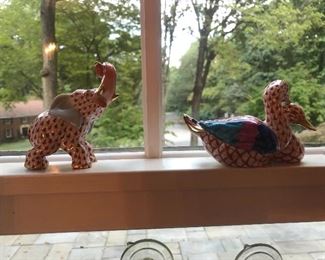 HEREND HAND PAINTED PORCELAIN