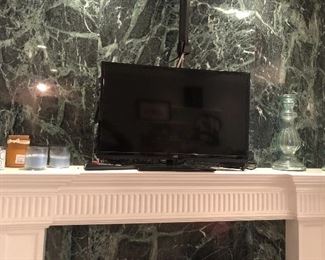FLAT SCREEN TV