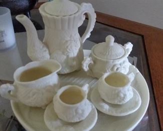 Miniature tea set 
