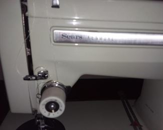 Working Sears/Kenmore sewing machine