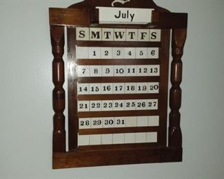 Wooden walls calendar 