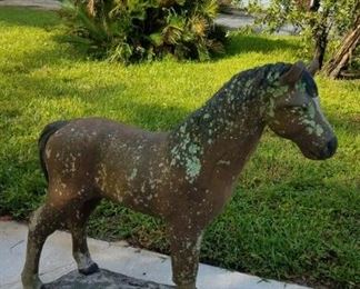 YARD DECO