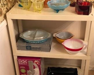 PYREX , FENTON, & FIRE KING