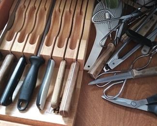 Kitchen knives