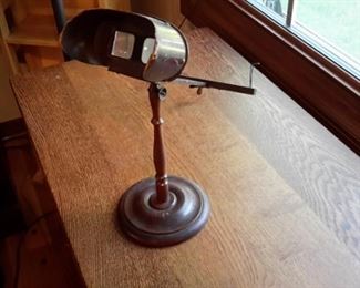 Stereoscope with stand