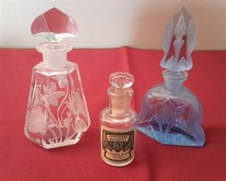 Vintage perfume bottles and Colgate & Co. "Cashmere Bouquet" perfume bottle.