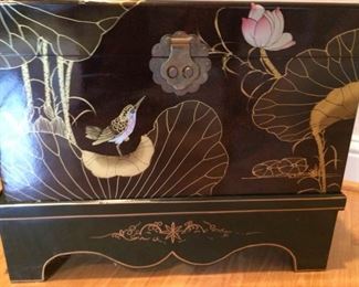 Asian Style Decorated Trunk https://ctbids.com/#!/description/share/212888