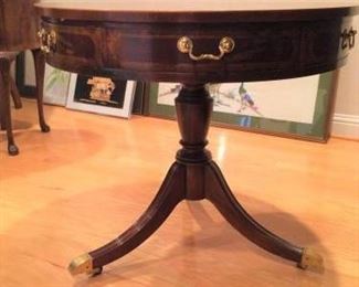 Lovely Wooden Table https://ctbids.com/#!/description/share/212890