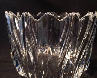 Large Orrefors Crystal Bowlhttps://ctbids.com/#!/description/share/212920