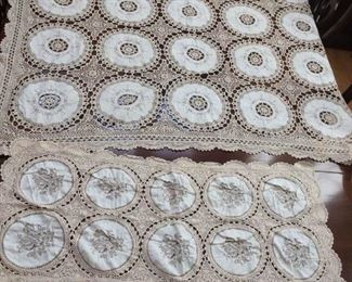 Linen Collection https://ctbids.com/#!/description/share/212923