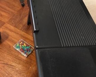 Lap Desk for iPad/ Laptop/Book with small battery powered light