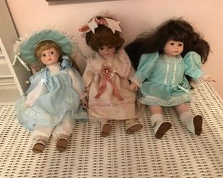 Three More Dolls Two of them play Music