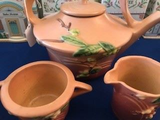 Roseville Teapot, Creamer/ Sugar