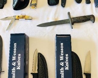 Franklin Mint Fredericksburg General Lee Knife, Sheffield Folding knife, White Tail Cutlery Pocket knife, Bayonet, Smith & Wesson SW 650 and Sw640 hunting knives
