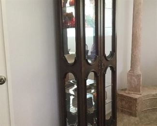 Side view 4 glass and 2 wood shelves