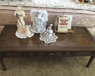 Coffee table with drawer