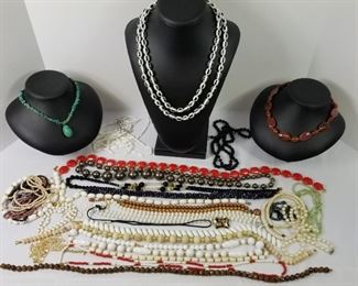Collection of Vintage Costume Jewelry Necklaces https://ctbids.com/#!/description/share/214391