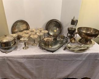 Assorted Silver Plated Serving Pieces and Decor https://ctbids.com/#!/description/share/214281