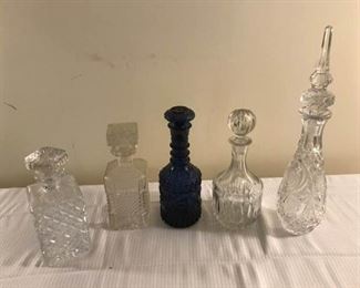 Glass Decanters https://ctbids.com/#!/description/share/214310