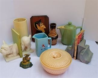 Collection of Mid Century Vintage Items https://ctbids.com/#!/description/share/214332