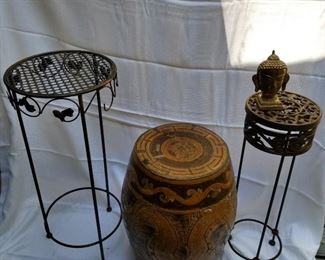Group of Asian Decorative Items https://ctbids.com/#!/description/share/214329