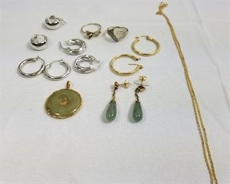 Collection of 14 Karat Gold Jewelry https://ctbids.com/#!/description/share/214361