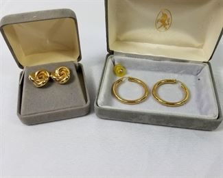 2 Pair of 14 Karat Gold Pierced Earrings https://ctbids.com/#!/description/share/214379