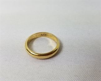14 Karat Gold Band Ring https://ctbids.com/#!/description/share/214373