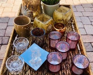 Lot of candles and candle holders https://ctbids.com/#!/description/share/214246
