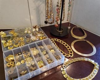 GoldTone Jewelry