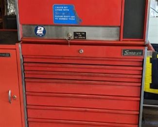 $825 Snap on tool chest