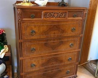 Antique dresser set