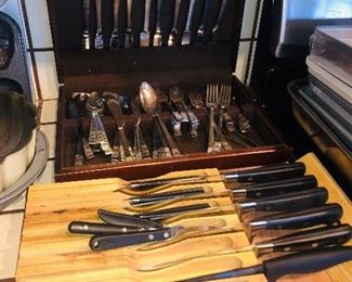 Silverware set and knives