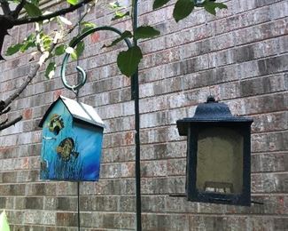 birdhouse stand