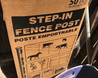 Electric fence post set