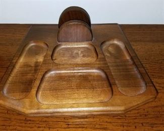 Dresser butler