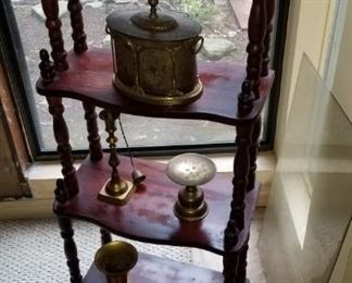 Etagere