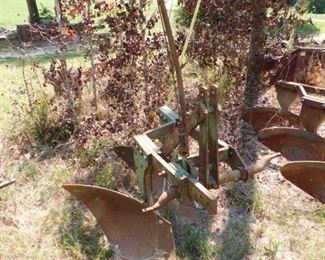 John Deere Tow Bottom Plow