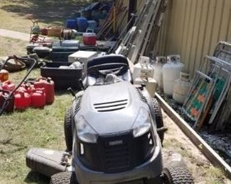 RIDING LAWN MOWER  $250