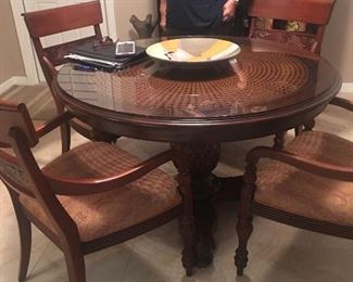 Ethan Allen dining room set with 4 chairs