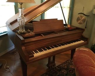 Chickering, 97 years old in perfect condition, baby grand